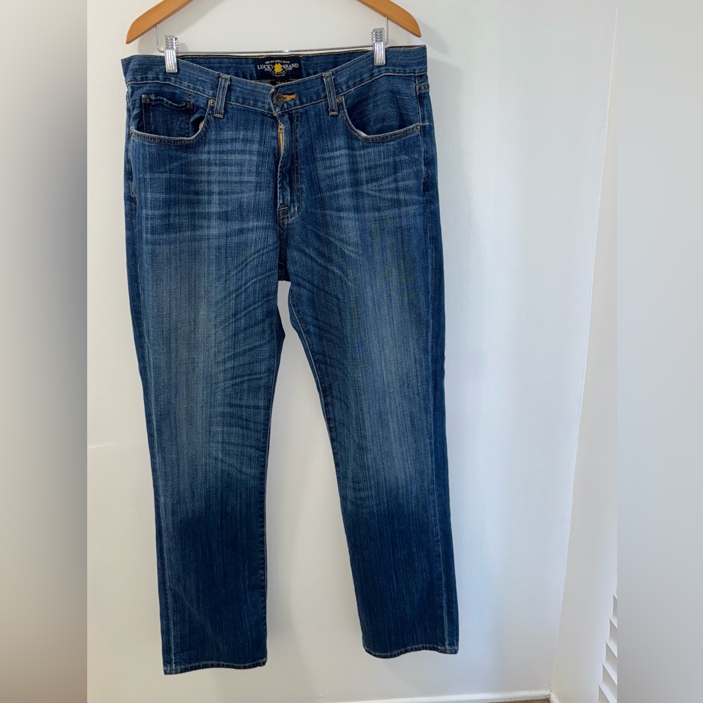 Lucky Brand Mens Jeans 36x34 98 Cotton 2 Elastane Good Condition